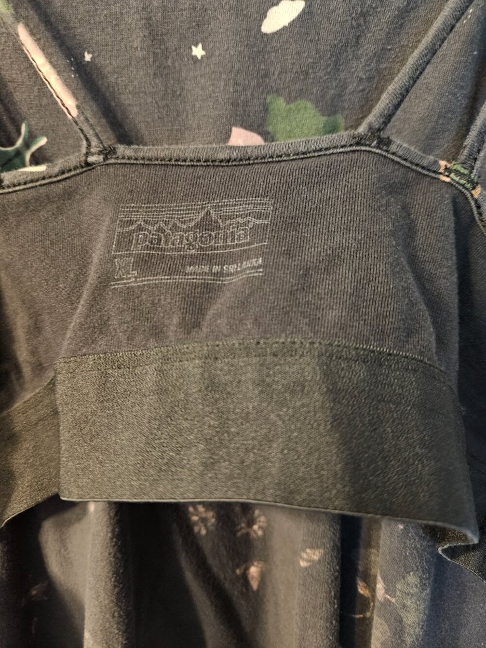 Patagonia Hiking Tank Women's Size XL - Picture 5 of 5